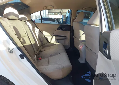 2015 Honda Accord Lx z USA, uszkodzony, nr VIN 1HGCR2F34FA228913